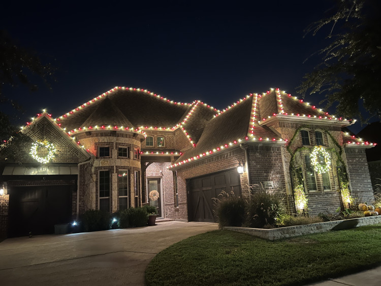 Residential Seasonal Christmas Lights